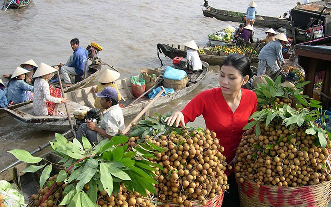Cai Rang floating market in Can Tho