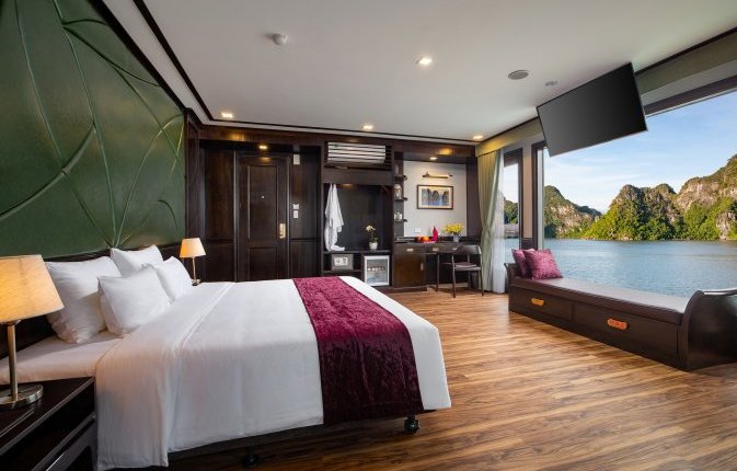 Exclusive Suite on Peony Cruises